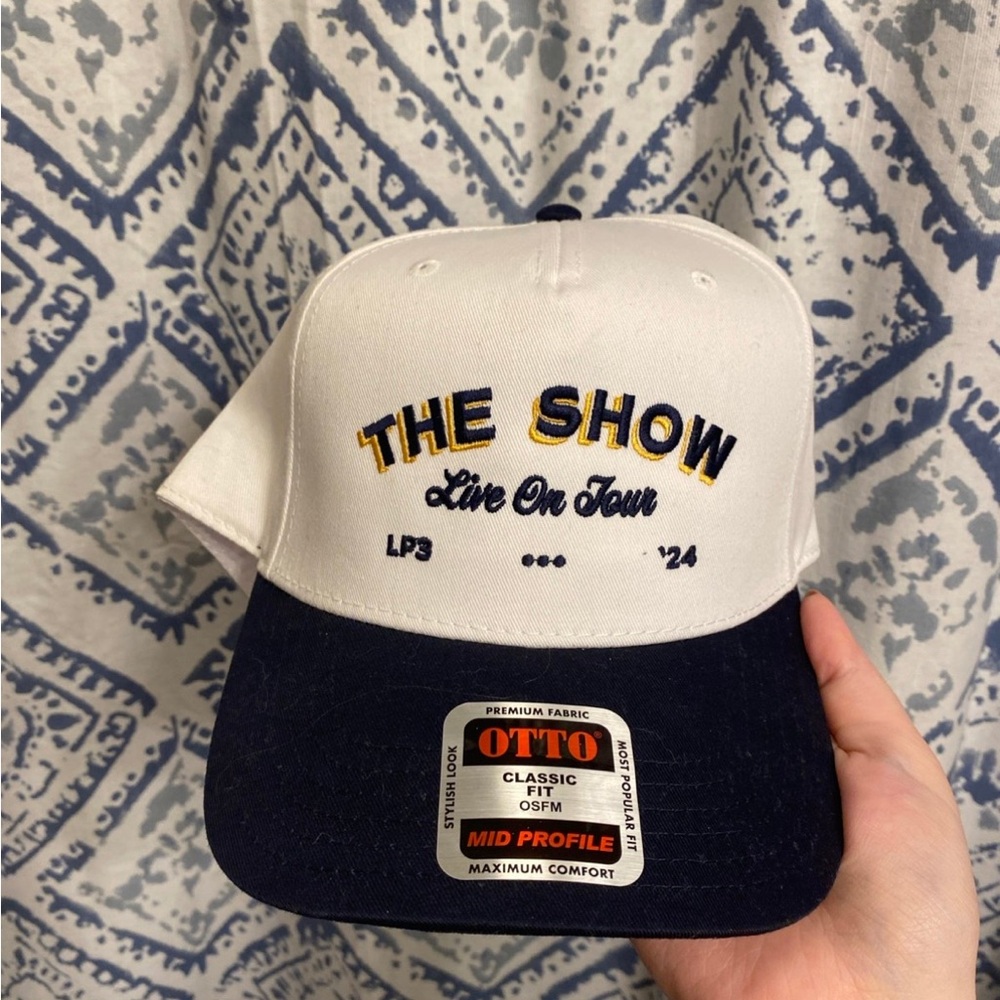 Niall Horan “the show live on tour” hat